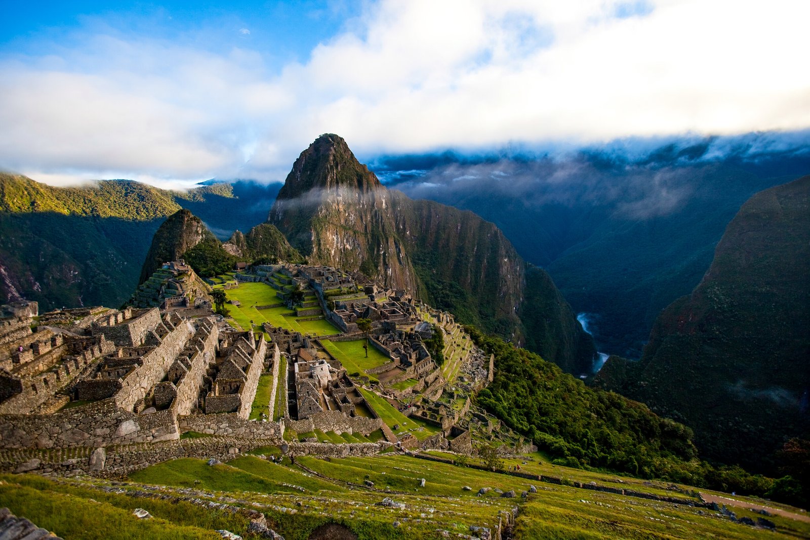 Machupicchu reopens its doors to tourism